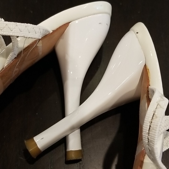 Bebe, womans size 7.5m white heel - Picture 13 of 16
